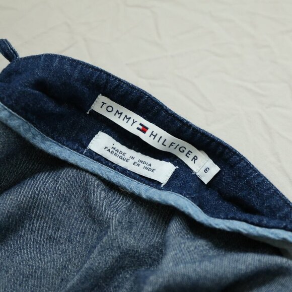 Tommy Hilfiger Women’s Denim Cami Tank Top Embroidered Floral Y2K Size 6 - Picture 2 of 5